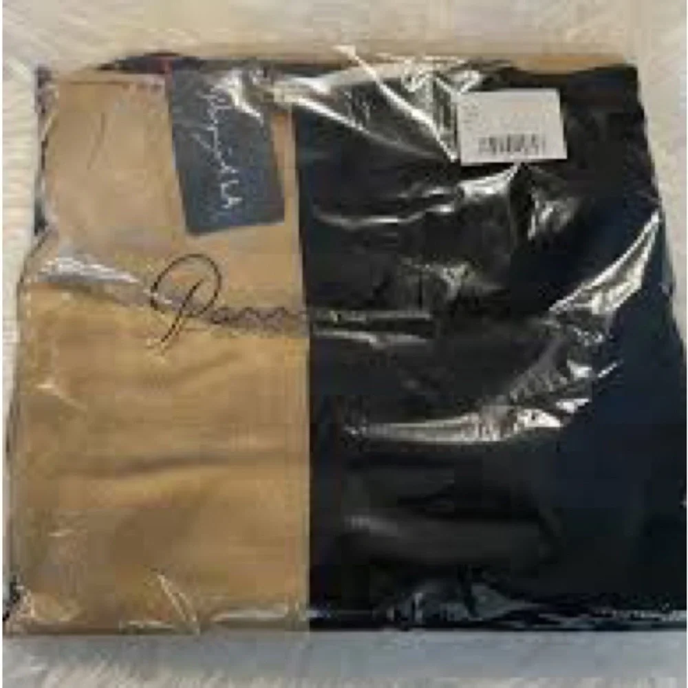 NWT ParrishLA Stevie Poncho Black Camel White 🍂 perfect for fall